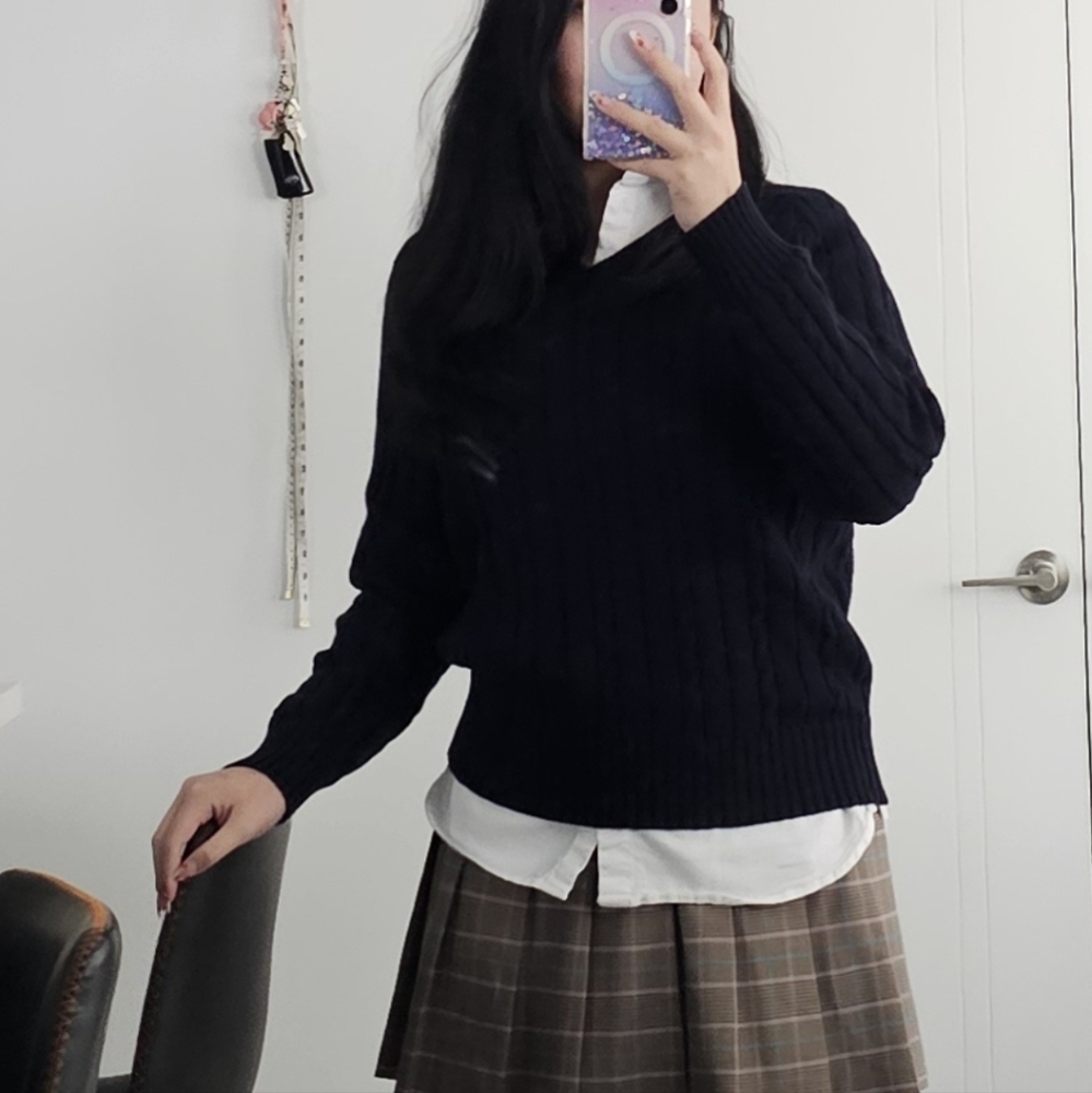 Brandy Melville Navy cable knit sweater